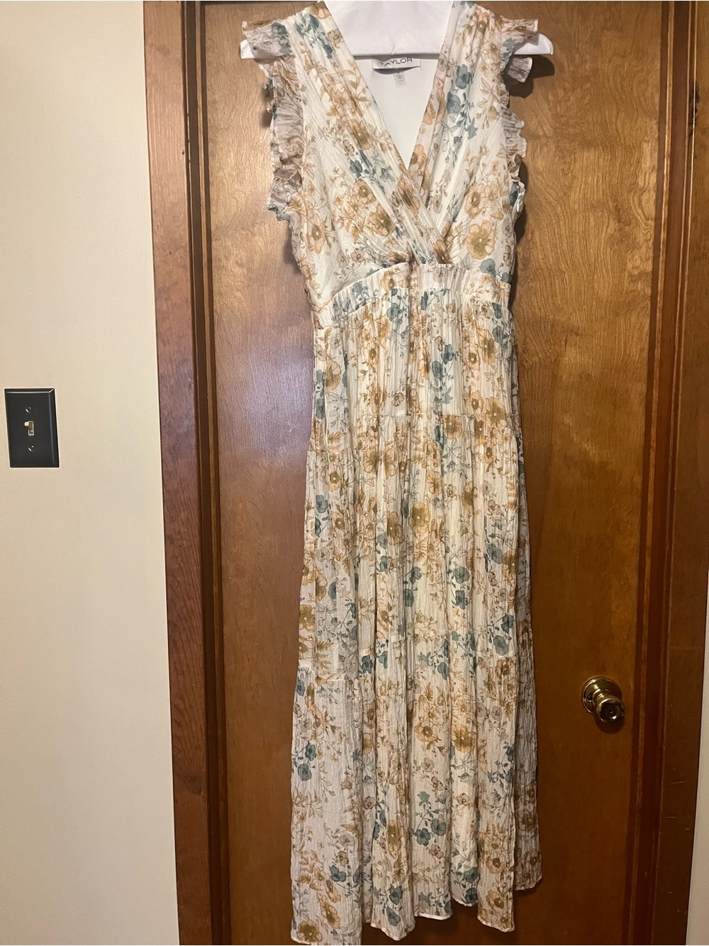 Taylor V-Neck Floral Maxi Dress in Cream, Blue, and Tan